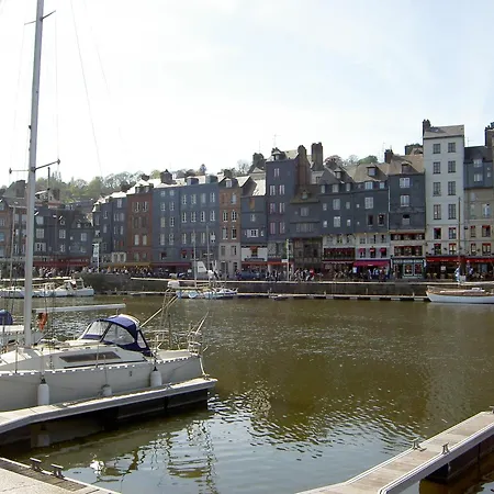 Adonis Hauts De Honfleur Aparthotel Équemauville