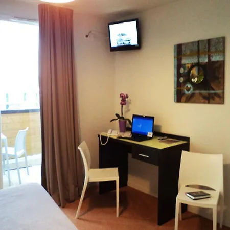 Adonis Hauts De Honfleur Aparthotel 3*