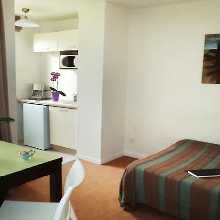 Adonis Hauts De Honfleur 3*