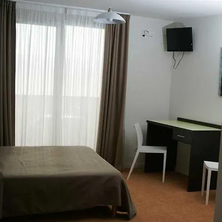 Adonis Hauts De Honfleur Équemauville