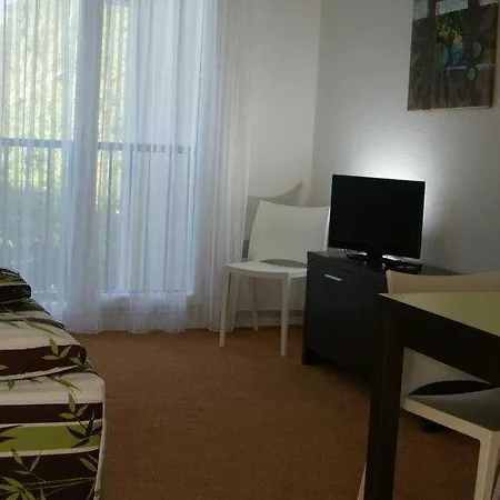 Aparthotel Adonis Hauts De Honfleur 3*