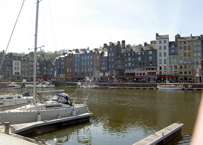 Adonis Hauts De Honfleur Hotel apartamentowy Équemauville