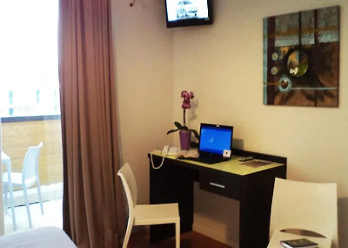 Adonis Hauts De Honfleur Hotel apartamentowy 3*