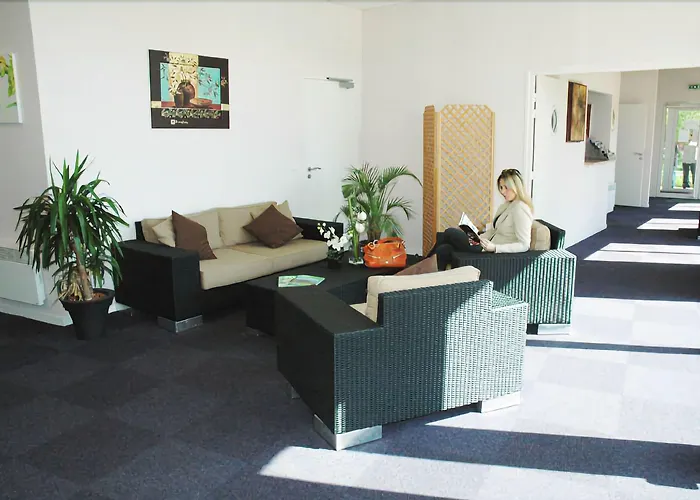 Hotel apartamentowy Adonis Hauts De Honfleur 3*