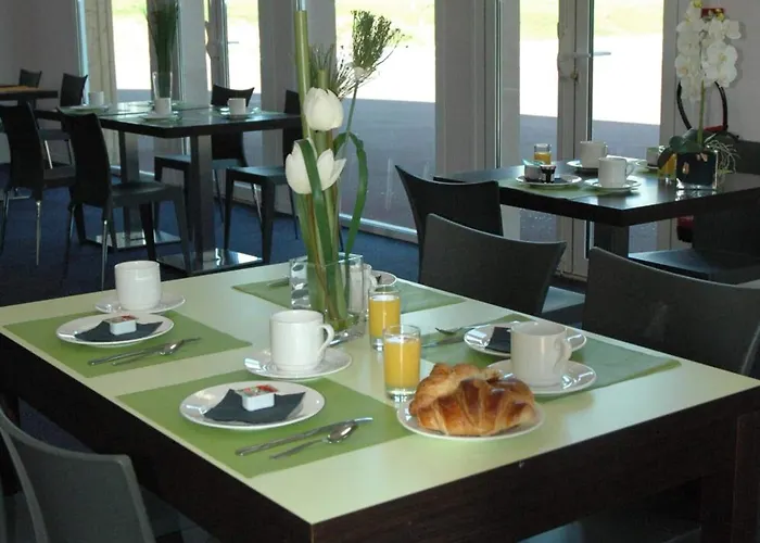 Hotel apartamentowy Adonis Hauts De Honfleur Équemauville