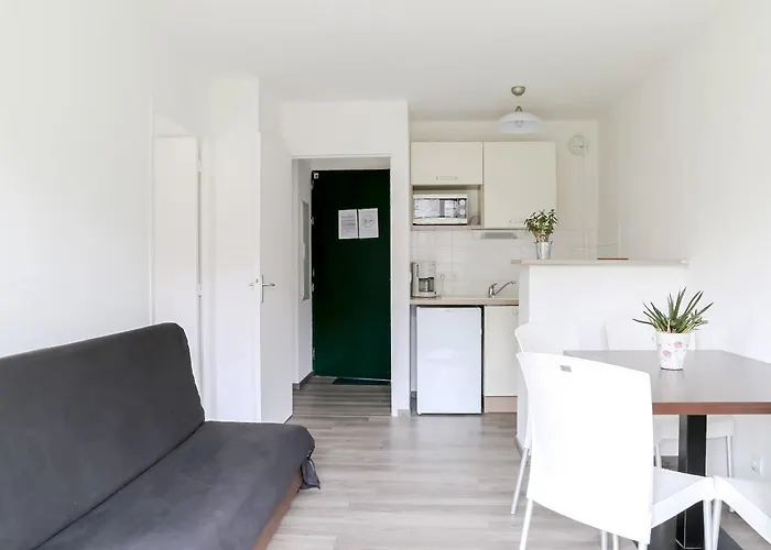 Adonis Hauts De Honfleur Hotel apartamentowy 3*