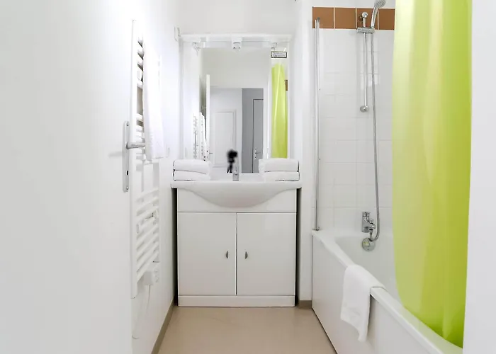 Hotel apartamentowy Adonis Hauts De Honfleur 3*