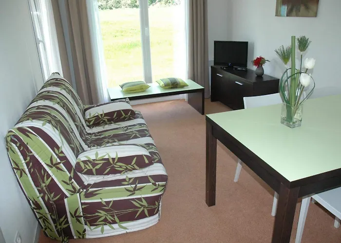 Adonis Hauts De Honfleur Équemauville