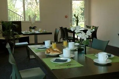 Adonis Hauts De Honfleur Appart hôtel Équemauville