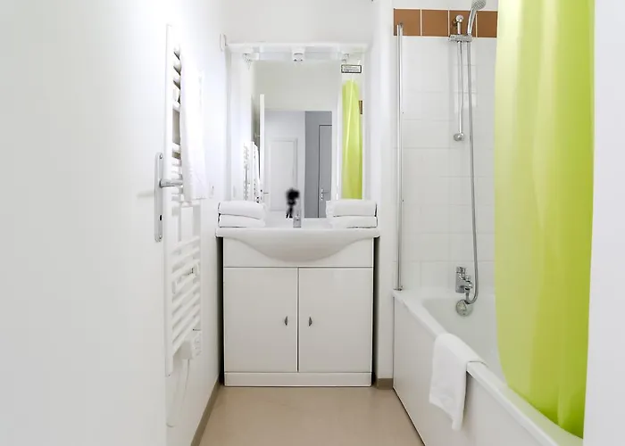 Appart hôtel Adonis Hauts De Honfleur Équemauville