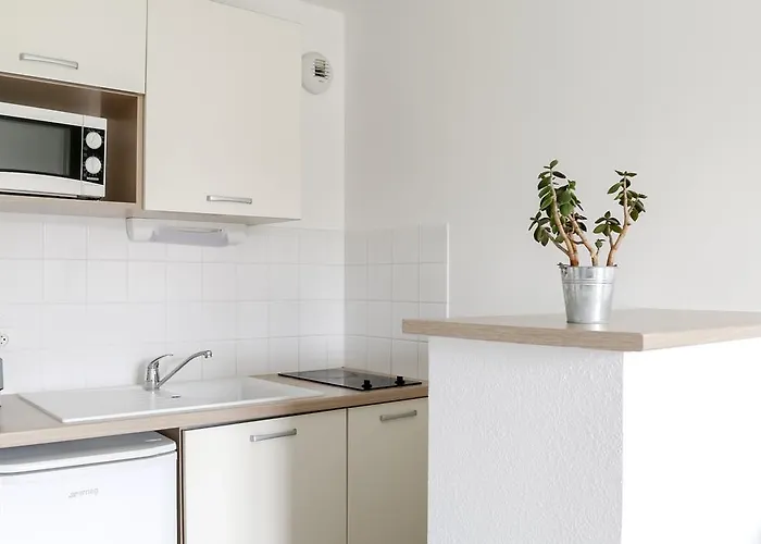 Adonis Hauts De Honfleur Hotel apartamentowy 3*