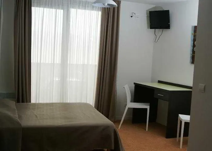 Adonis Hauts De Honfleur Équemauville