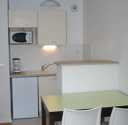 Hotel apartamentowy Adonis Hauts De Honfleur